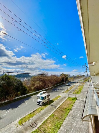 ヒュース一丘 弐番館の物件内観写真